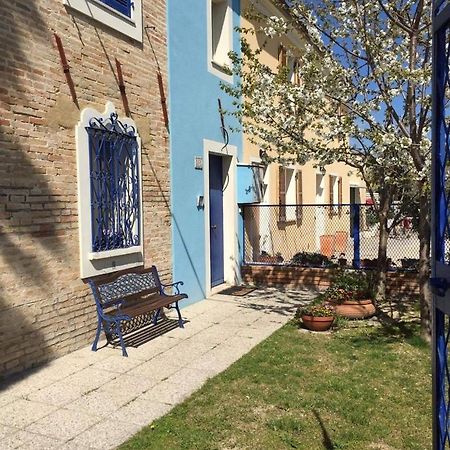 La Casa Della Cicogna Una Casa Al Mare Ideale Anche Per Gli Impegni Di Lavoro O Studio Villa Bellocchi Exteriör bild